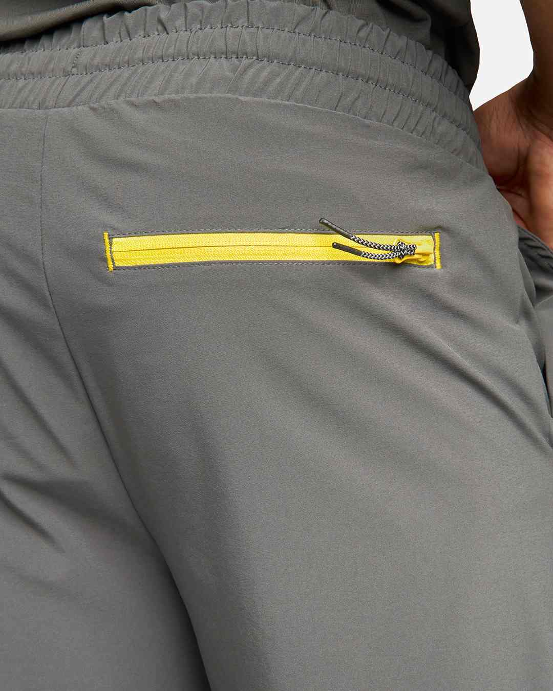 Short Helvetica Parker - Grey