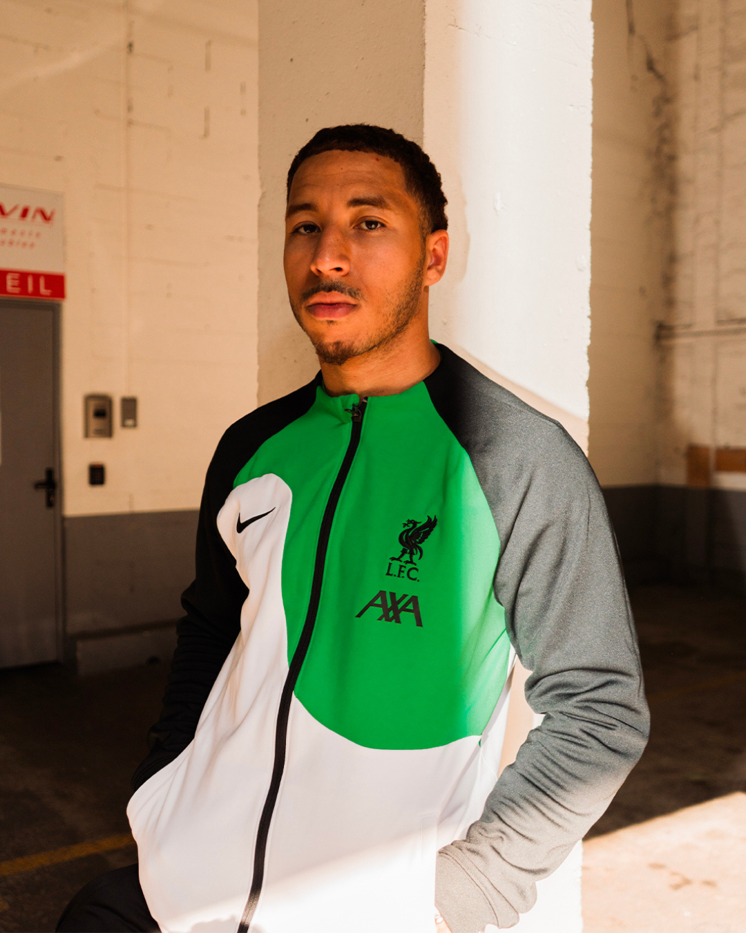 Liverpool FC Academy Pro Jacket - Black/Green/White