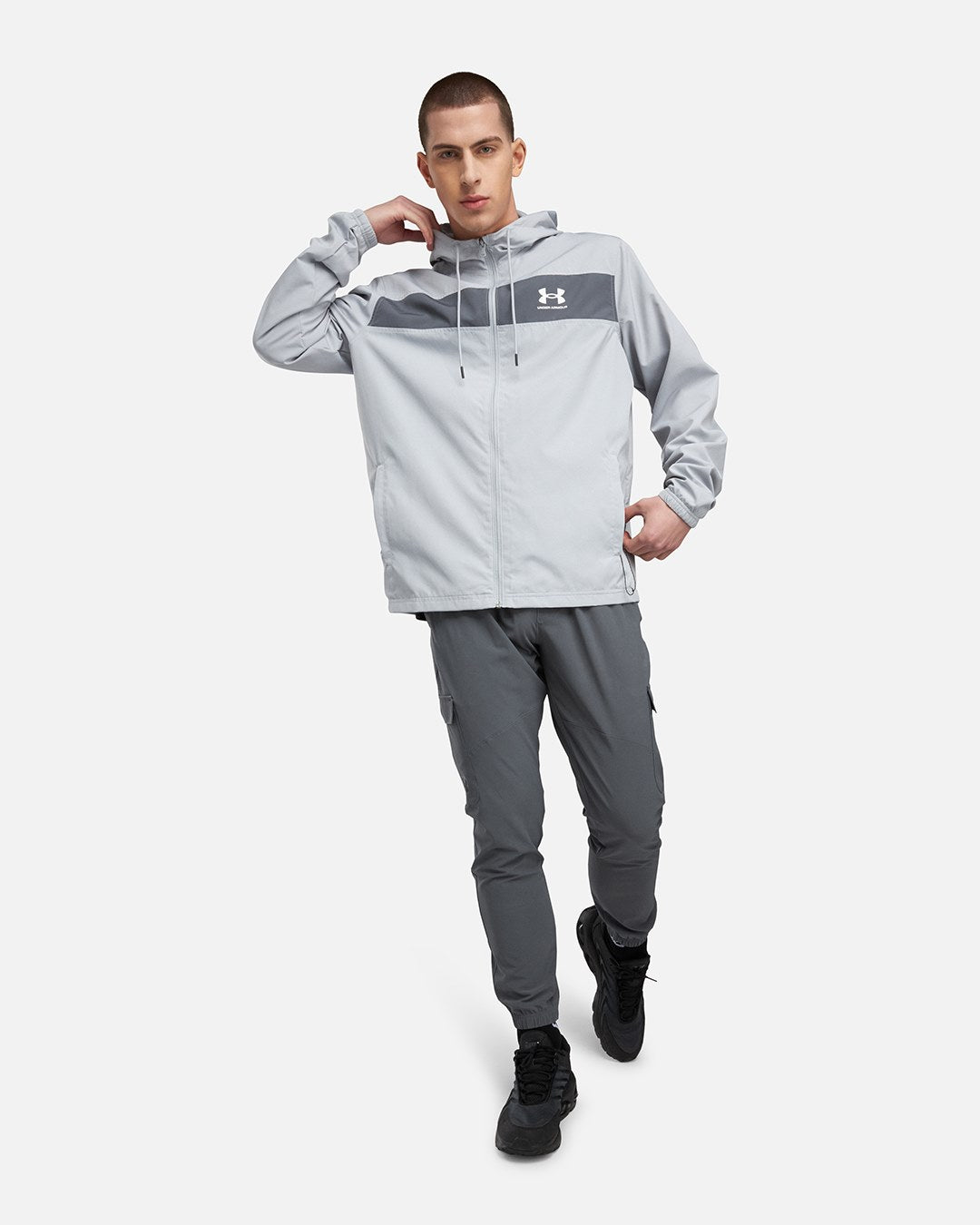 Veste Under Armour Running Sportstyle Windbreaker - Gris